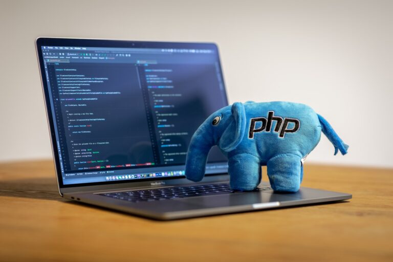 Найм PHP розробників в Україні. П’ять причин